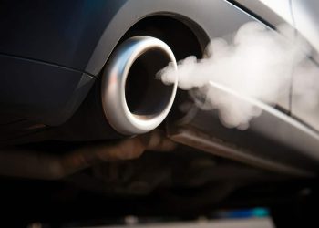 Voiture thermique en 2025 : faut-il encore sauter le pas ?