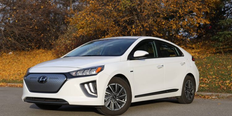 Rouler sans se ruiner : peut-on vraiment acheter une voiture sans apport ?