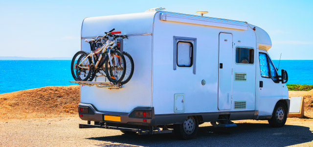 découvrez notre guide complet sur l'assurance camping-car. protégez votre véhicule avec des options adaptées à vos besoins, comparez les offres et trouvez la meilleure couverture pour vos aventures sur la route.