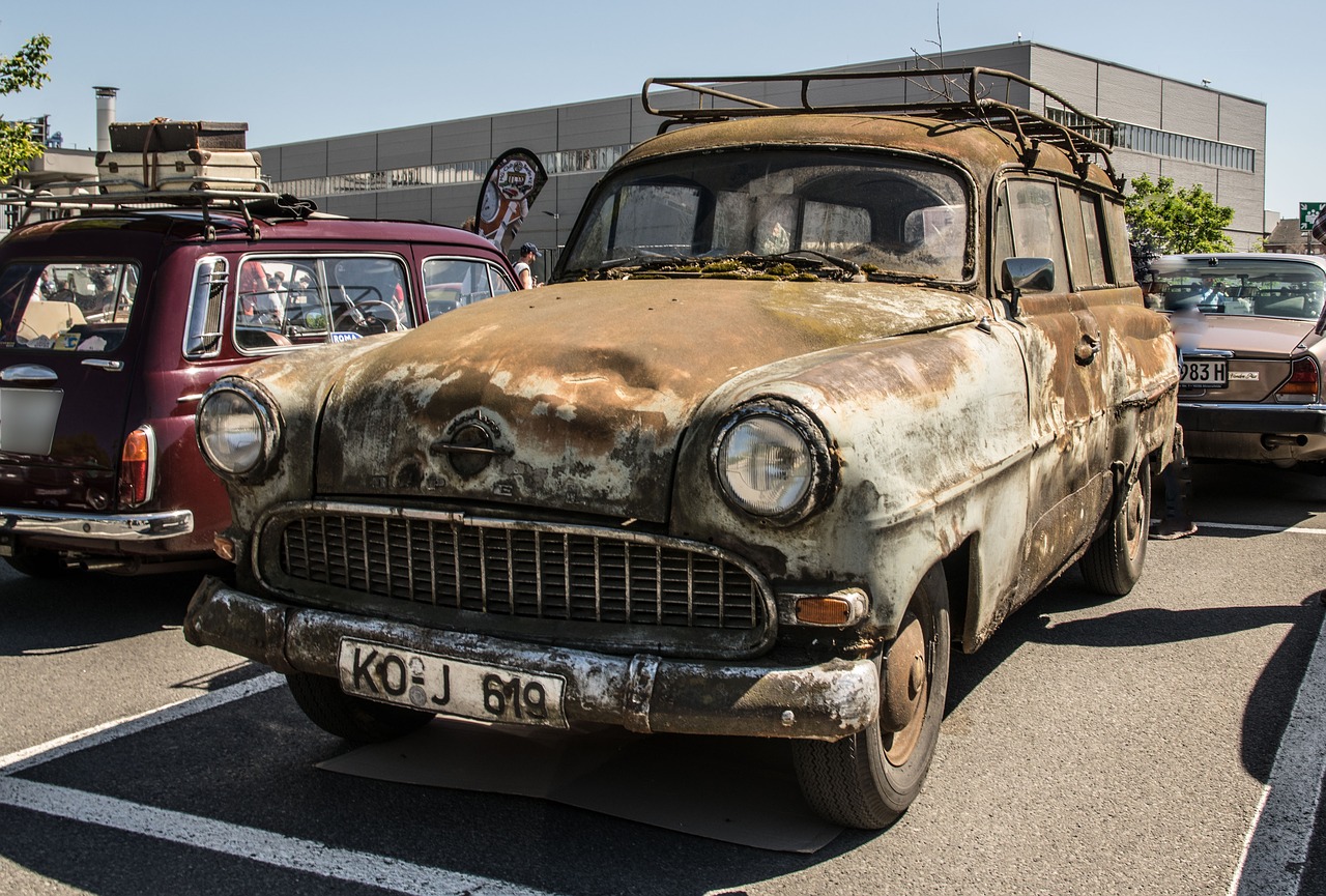 protégez votre véhicule de collection avec une assurance spécialisée. découvrez des polices sur mesure adaptées aux voitures anciennes et de collection, garantissant une couverture optimale et une tranquillité d'esprit pour les passionnés d'automobiles.