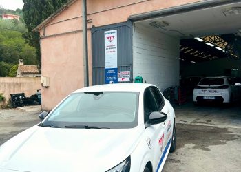 trouvez le prêt automobile adapté à vos besoins et financez l'achat de votre véhicule facilement. comparez les offres, taux et conditions pour obtenir le meilleur financement.