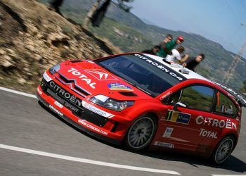 découvrez tout sur le rallye du var, un événement incontournable du sport automobile, avec un focus spécial sur sébastien loeb et ses performances exceptionnelles.