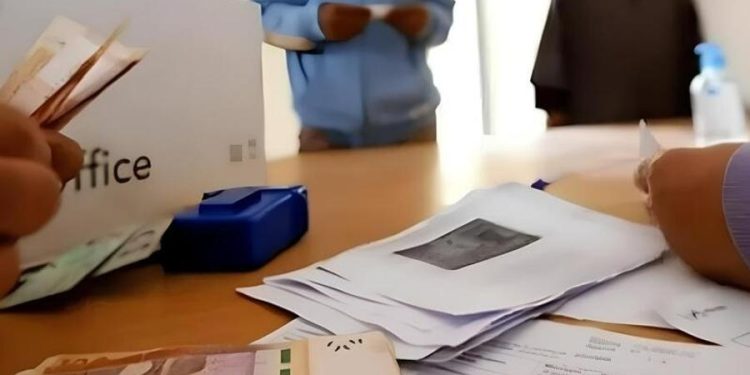 découvrez comment l'adie offre un soutien financier aux auto-entrepreneurs exclus des crédits traditionnels pour développer leur activité en toute sérénité.