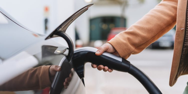 découvrez comment le leasing social favorise un succès durable grâce aux voitures électriques, alliant accessibilité et respect de l'environnement.