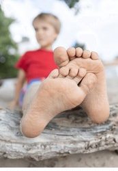 découvrez les comptes détaillés de thibault, menuisier expert à la rochelle, et suivez ses projets artisanaux avec précision.